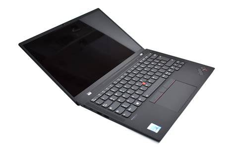 Das X1 Carbon Gen 9 ist angekommen: Lenovo ThinkPad Flaggschiff mit neuem Design im Test ...