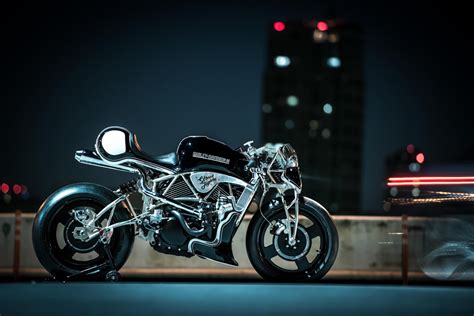 Heavy Breathing: A turbo’d Harley Street from Cherry's | Bike EXIF