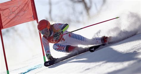 What are the differences between the alpine skiing disciplines?