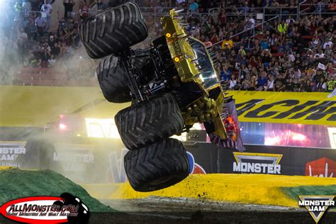 Monster Jam World Finals XVII Photos | Friday Racing