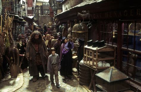 Ranked: The 7 most memorable Diagon Alley moments | Wizarding World