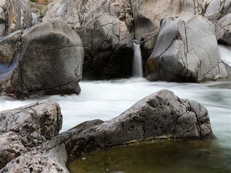 20+ Hidden Swimming Holes & Waterfalls Around the World – Trips To Discover