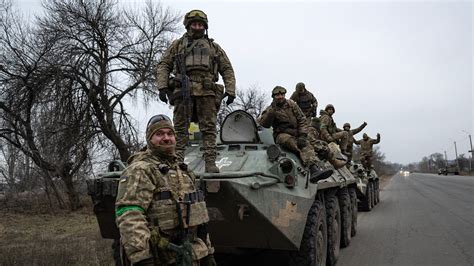 Russia and Ukraine Battle for Control of Villages Near the Key City of ...