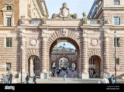 Archway, Swedish Parliament House, Riksdagshuset, Island of the Holy Stock Photo: 68673812 - Alamy