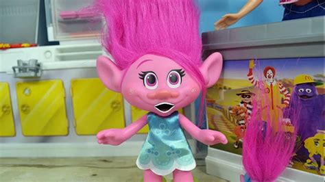 Trolls DreamWorks Baby Poppy Collectible Figure | eduaspirant.com