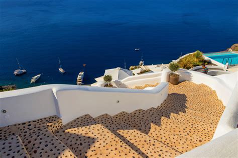 The most INCREDIBLE Oia, Santorini accommodation!