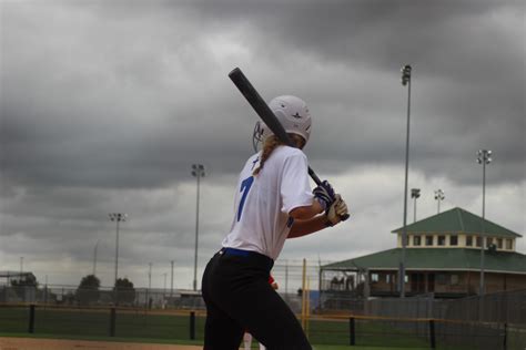 Girls High School Softball | Hastings Catholic Schools