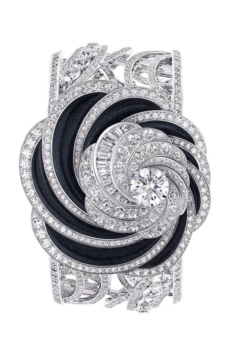 De Beers completes its Aria collection with eight spectacular high jewellery pieces | High ...