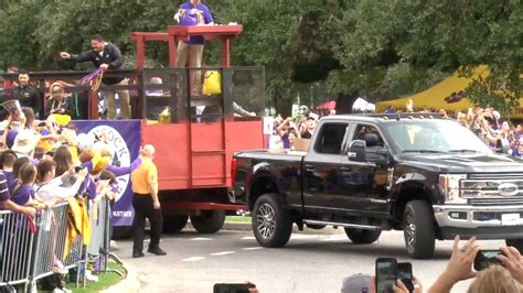 Full look at LSU's National Championship parade - YouTube