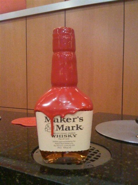 Maker's Mark bourbon distillery tour gift shop where you can dip your ...