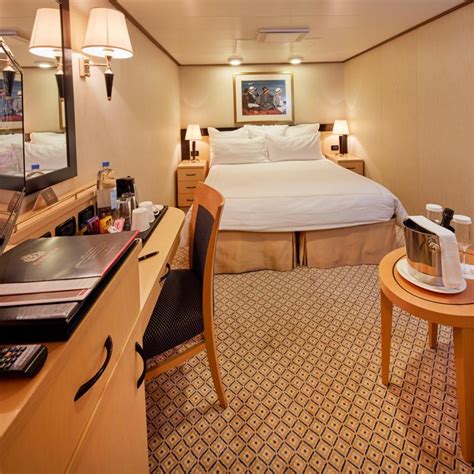 Cabins on Cunard Queen Elizabeth | IgluCruise