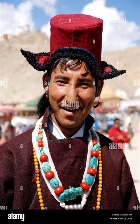 A Ladakhi man wearing Traditional Ladakhi Dress in Ladakh festivales ...