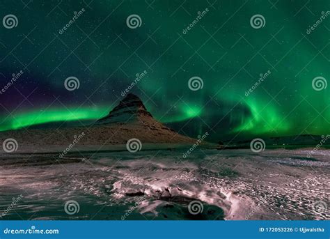 Beautiful Kirkjufell Mountain with Northern Lights Iceland Stock Photo - Image of kulsaiexcl ...