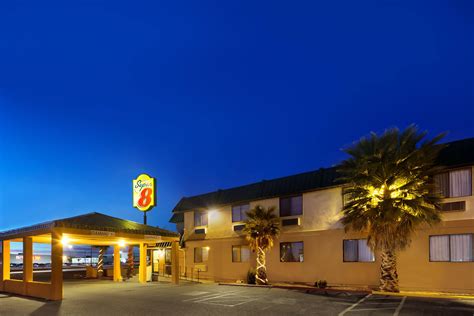 Super 8 by Wyndham Alamogordo | Alamogordo, NM Hotels