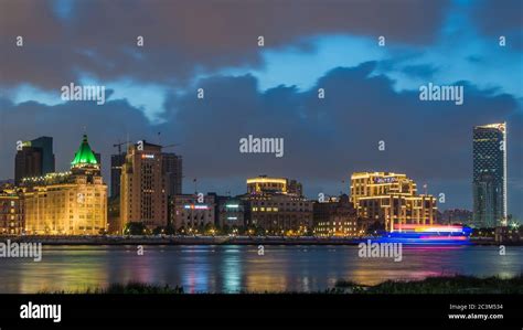 Night scenery of the Bund skyline in Shanghai, China Stock Photo - Alamy