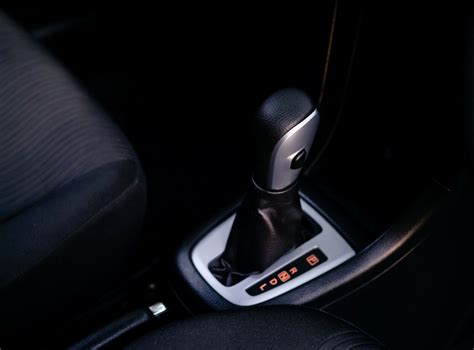 Symptoms of a Bad Automatic Transmission Gear-Shift Indicator - In The ...