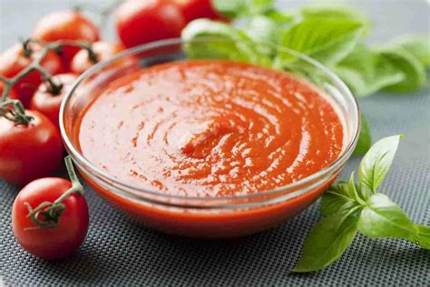 roma tomato sauce recipe in italian style - Arad Branding