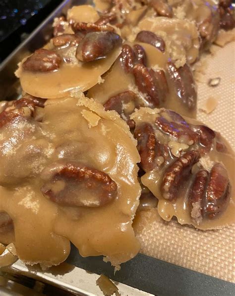 Easy Creamy Pecan Pralines Recipe