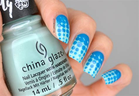 NAILS | Dotted Blue Gradient #CBBxManiMonday | Cosmetic Proof | Vancouver beauty, nail art and ...