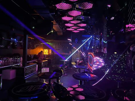 Mississauga Nightlife & Party Guide - Nightlife Party Guide