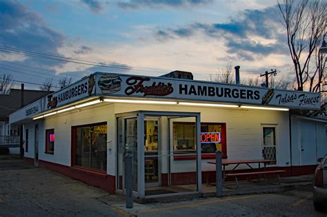 Freddie's Hamburgers | Roadfood