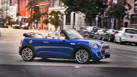 Mini Cooper Convertible News and Reviews | Motor1.com