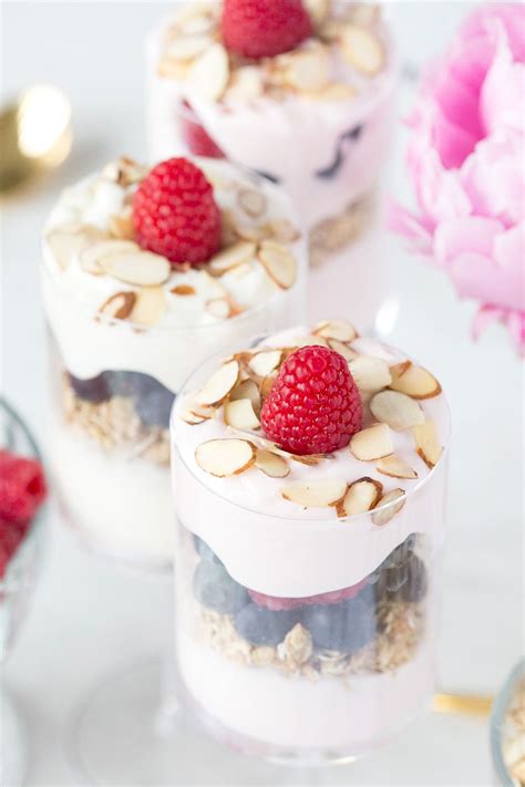 Fruit & Granola Custard Parfaits | Brunch party recipes, Brunch party ...