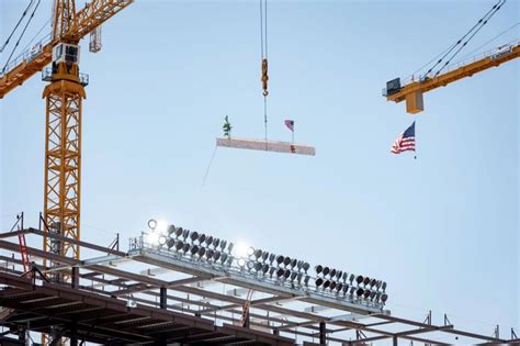 Coliseum renovation reaches halfway point with topping-off ceremony - Los Angeles Coliseum