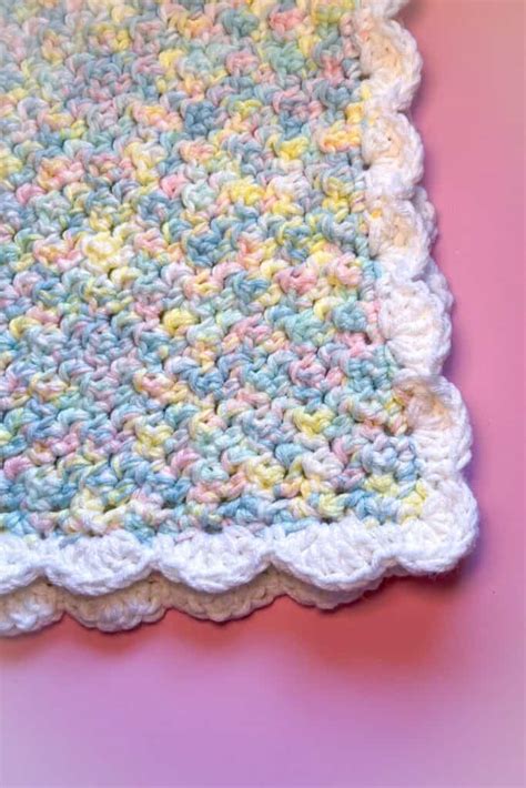 Crochet Grit Stitch Blanket Pattern - thecaffeinatedsnail.com