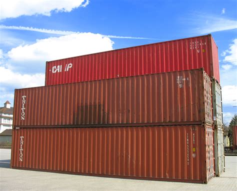 File:Container Augsburg.jpg - Wikimedia Commons