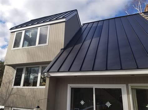 Does the Metal Roofing Industry Set Standards for Quality?