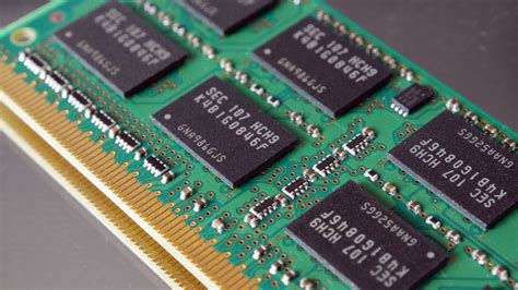 Samsung bucks industry trend, maintains memory investments - DUK News