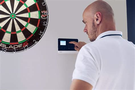 Best Electronic Dart Scoreboard (What You Need To Know) | DartHelp.com