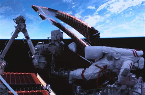 Shenzhou-18 crew members complete first spacewalk-- Beijing Review