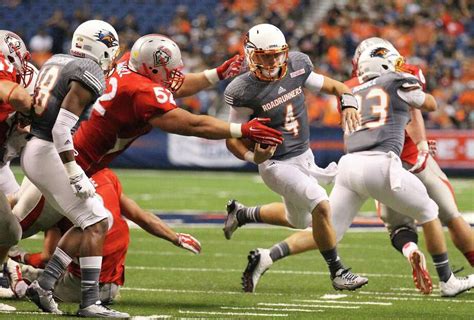 UTSA football begins rebuilding task as spring practice opens - San Antonio Express-News