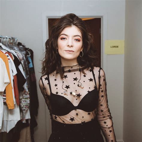 flawlessbeautyqueens | Lorde, Lorde hair, Fashion