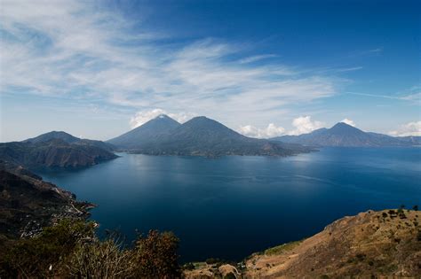 File:Volcanoes at Lake Atitlan 2.jpg - Wikimedia Commons