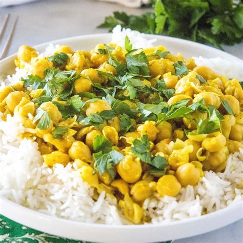 Chickpea Curry - Dinners, Dishes, and Desserts