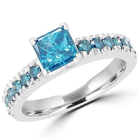 Blue Diamond Engagement Ring | Bijoux Majesty