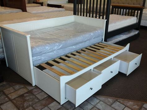 awesome Ikea Daybed With Trundle … | Ikea trundle bed, Diy daybed, Ikea daybed