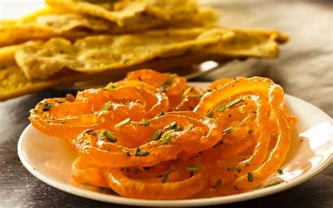 Fafda Jalebi - my love for this iconic Gujarati breakfast snack