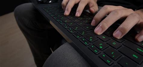 Razer Turret: A Lap Keyboard/Mouse Combo You Can Use On The Couch