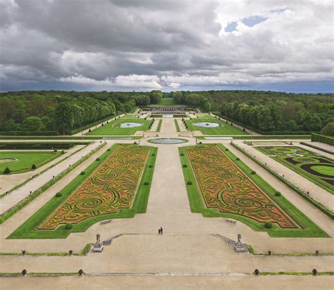 A Day at Château de Vaux le Vicomte - Quintessence