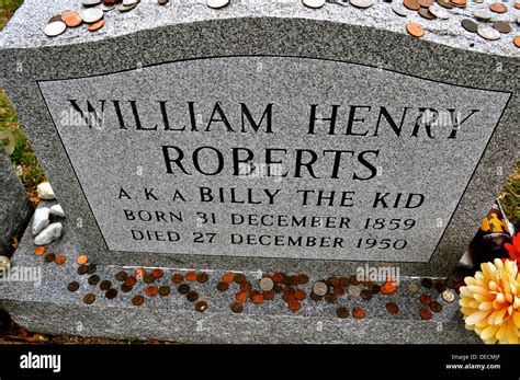 Billy The Kid Cowboy grave marker perspective Stock Photo - Alamy