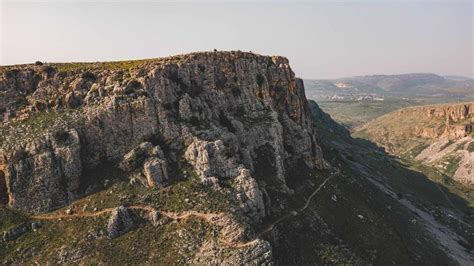 Israel Nature and Outdoor Guide - Journey Beyond the Horizon