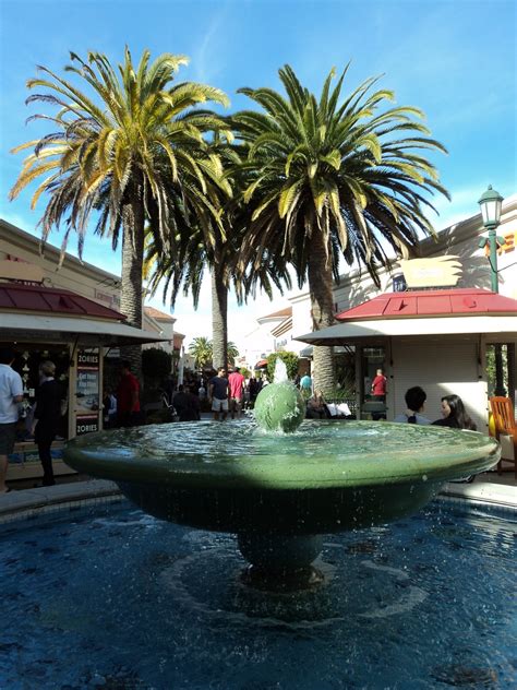 Shopping at Carlsbad Premium Outlets Mall | It has grown on me!