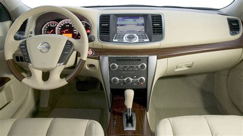 Nissan teana 2010 interior