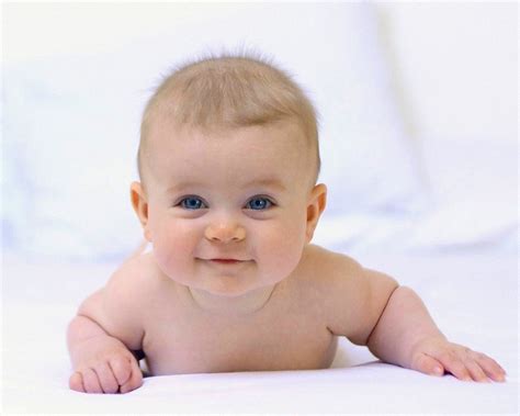 Free Sweet Cute Babies Smile Desktop Wallpapers HD