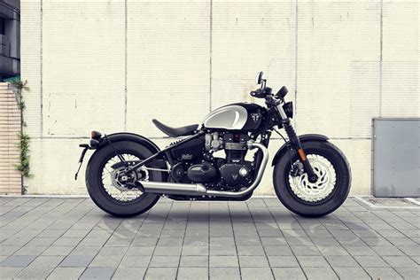 Triumph Bonneville Bobber Chrome Edition Price, Images, Mileage, Specs ...