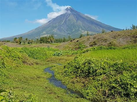 Mount Mayon (Luzon) - 2021 All You Need to Know Before You Go (with Photos) - Luzon, Philippines ...